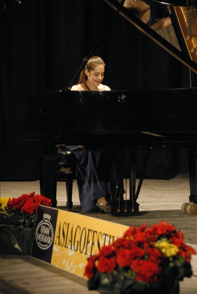 08-08-2012 - Leonora Armellini - 004