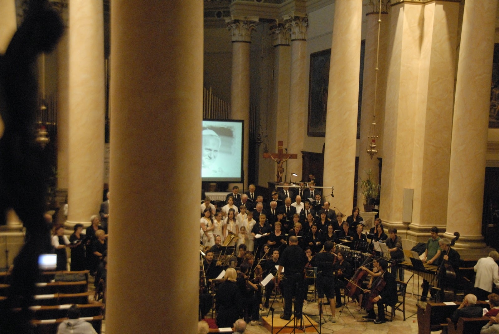 26-07-2009 - "Giovanni Paolo II" Oratorio per soli due cori e orchestra007