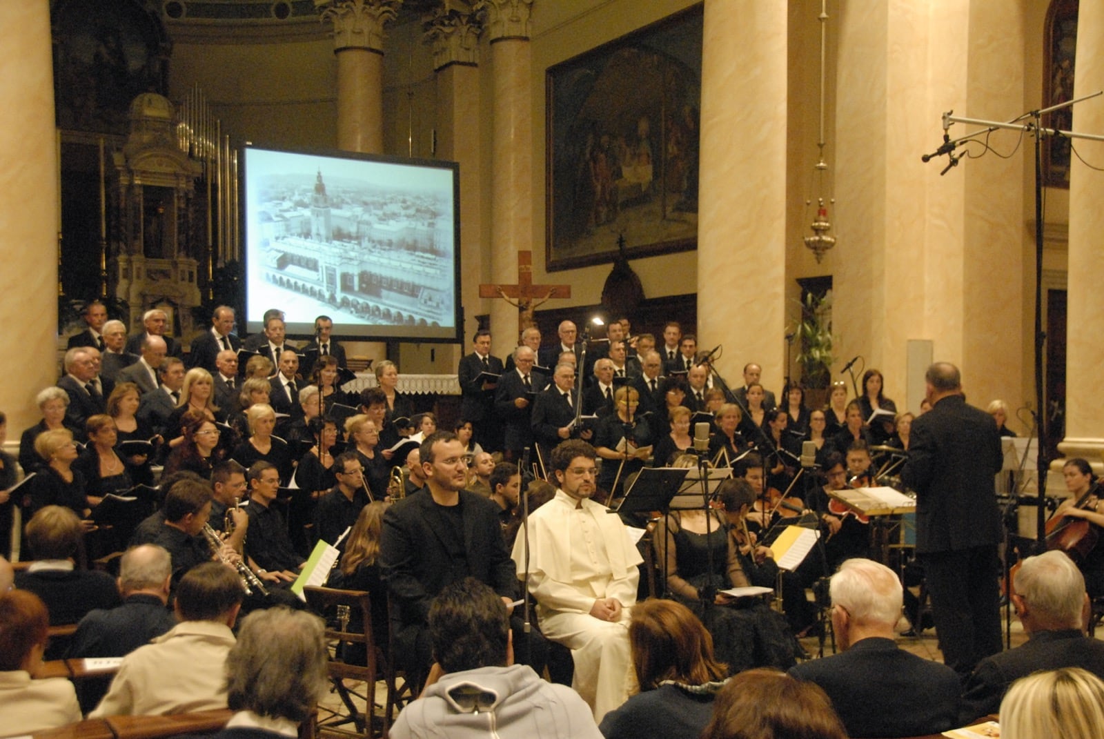 26-07-2009 - "Giovanni Paolo II" Oratorio per soli due cori e orchestra008