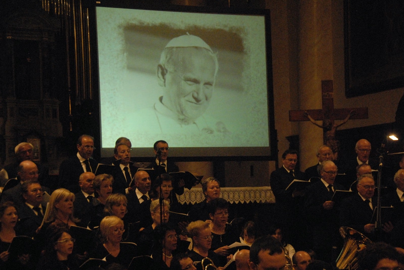 26-07-2009 - "Giovanni Paolo II" Oratorio per soli due cori e orchestra009
