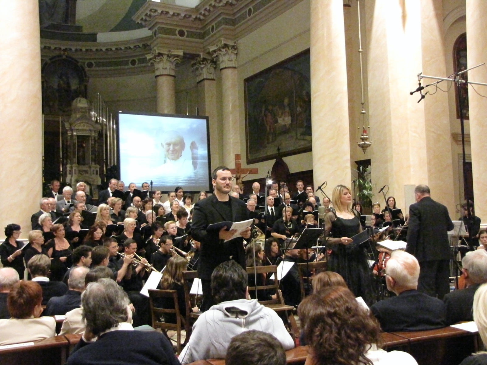 26-07-2009 - "Giovanni Paolo II" Oratorio per soli due cori e orchestra019