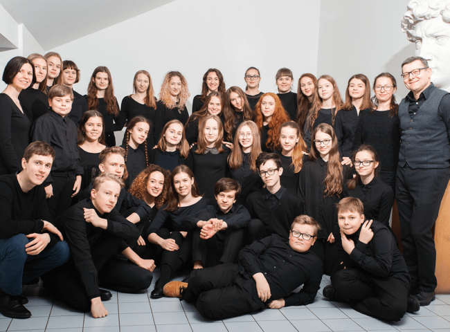 National-M.-K.-Čiurlionis-Art-School-Choir X-WEB